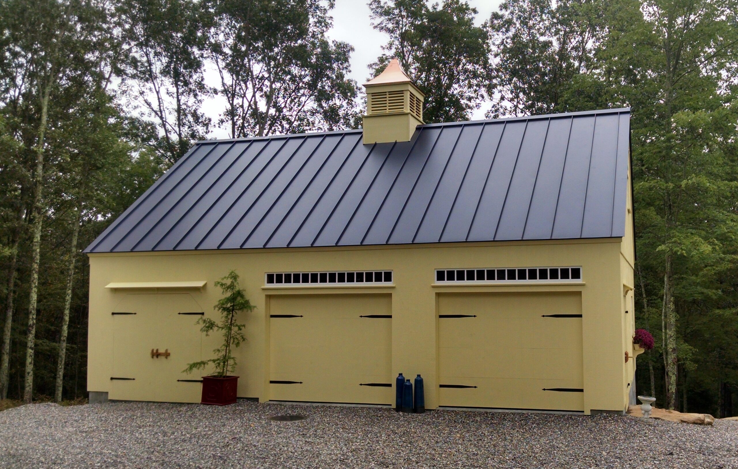 carriage house garage